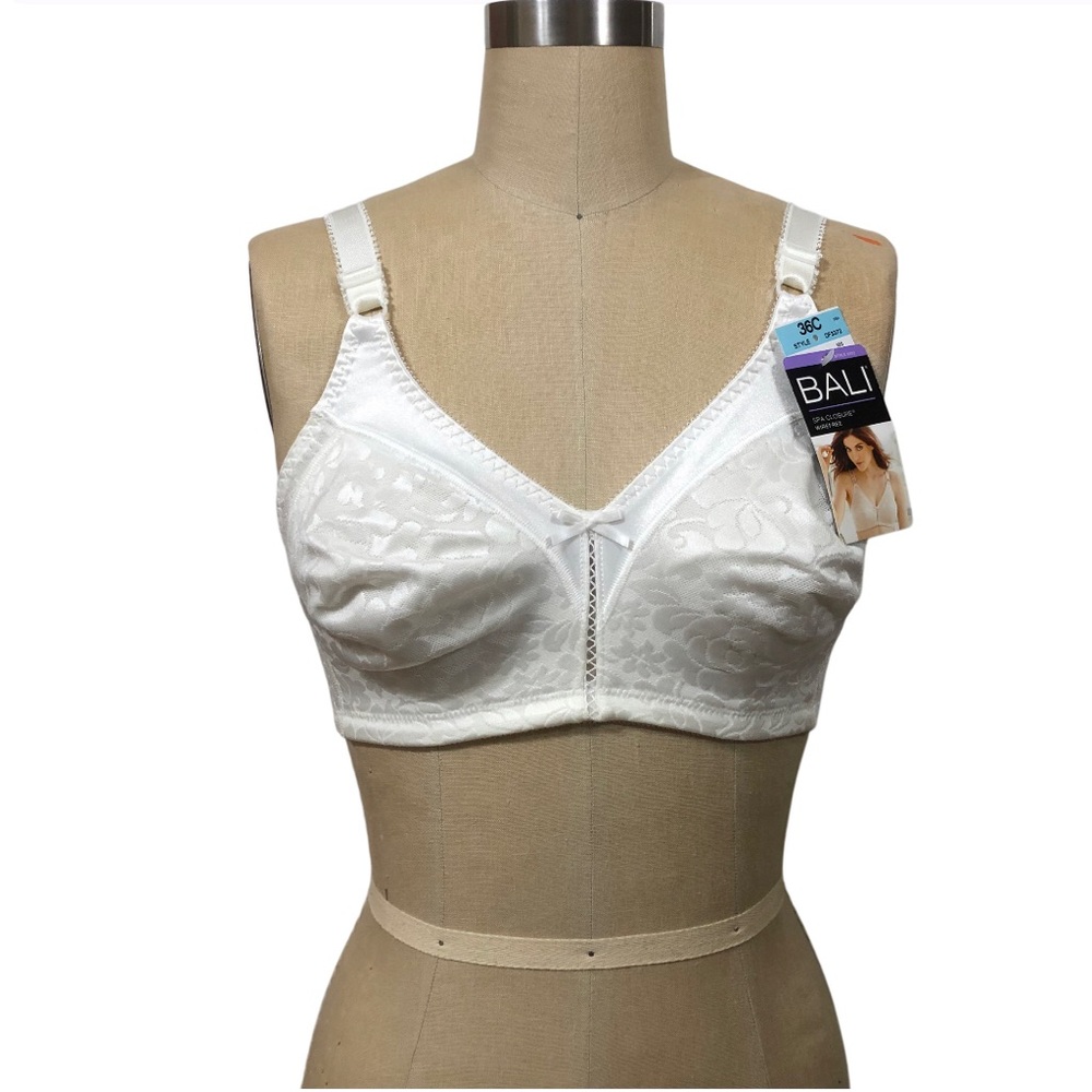 NWT Bali White Bra soft cup Wire Free Women’s Full back support 36C lovely
